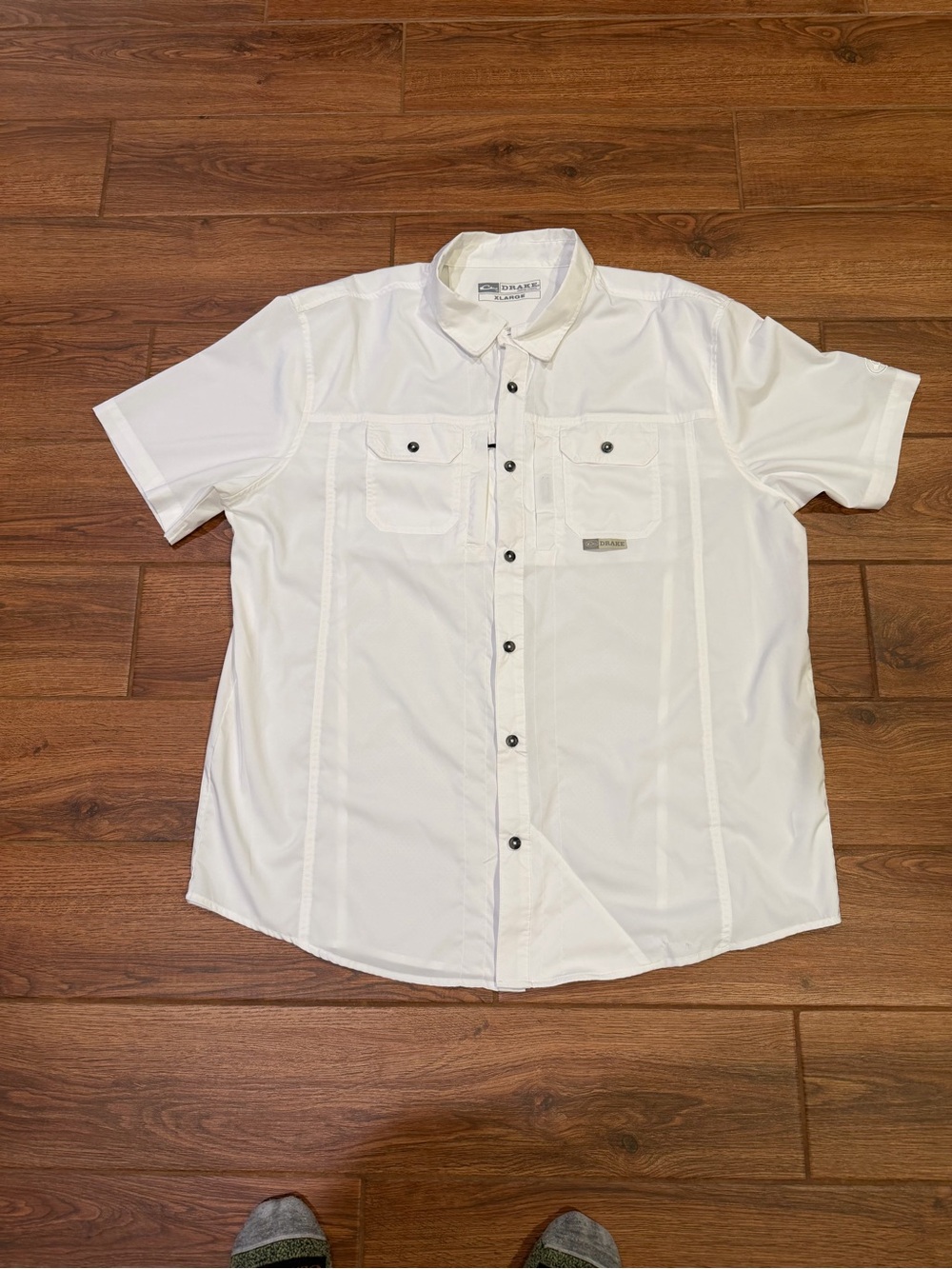 Drake Men’s White Short-Sleeve Button-Down Shirt with Chest Pockets / XL